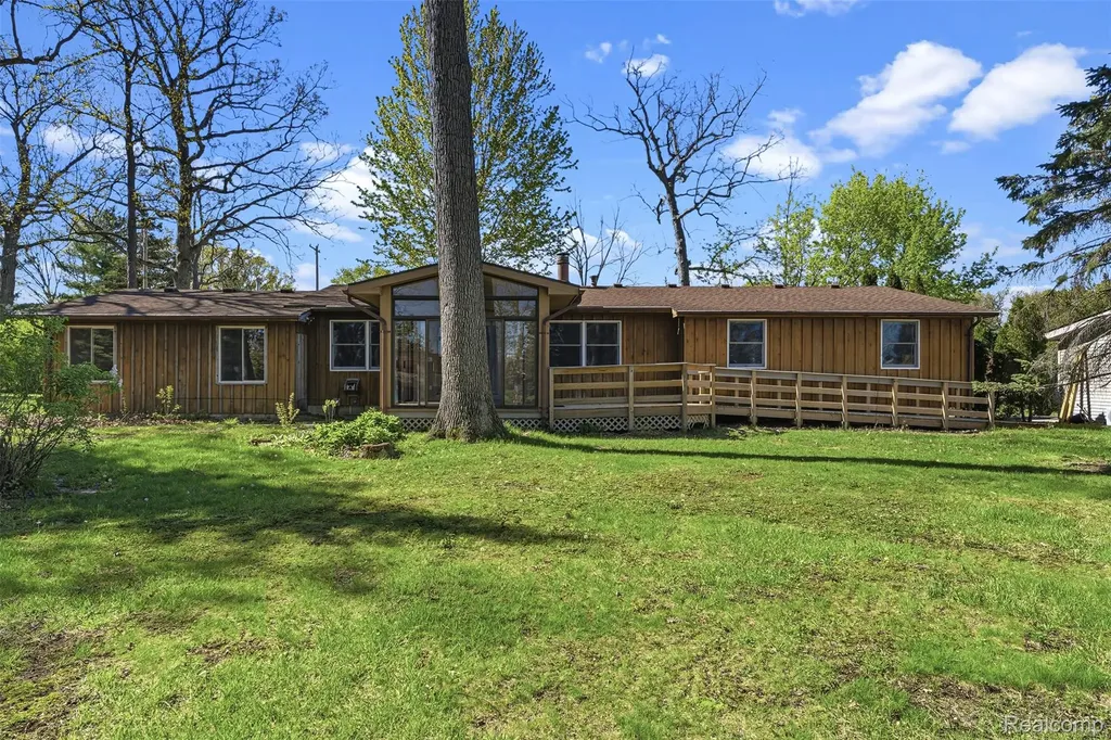 4191 Mccandlish Road Grand Blanc Charter Township MI 48439