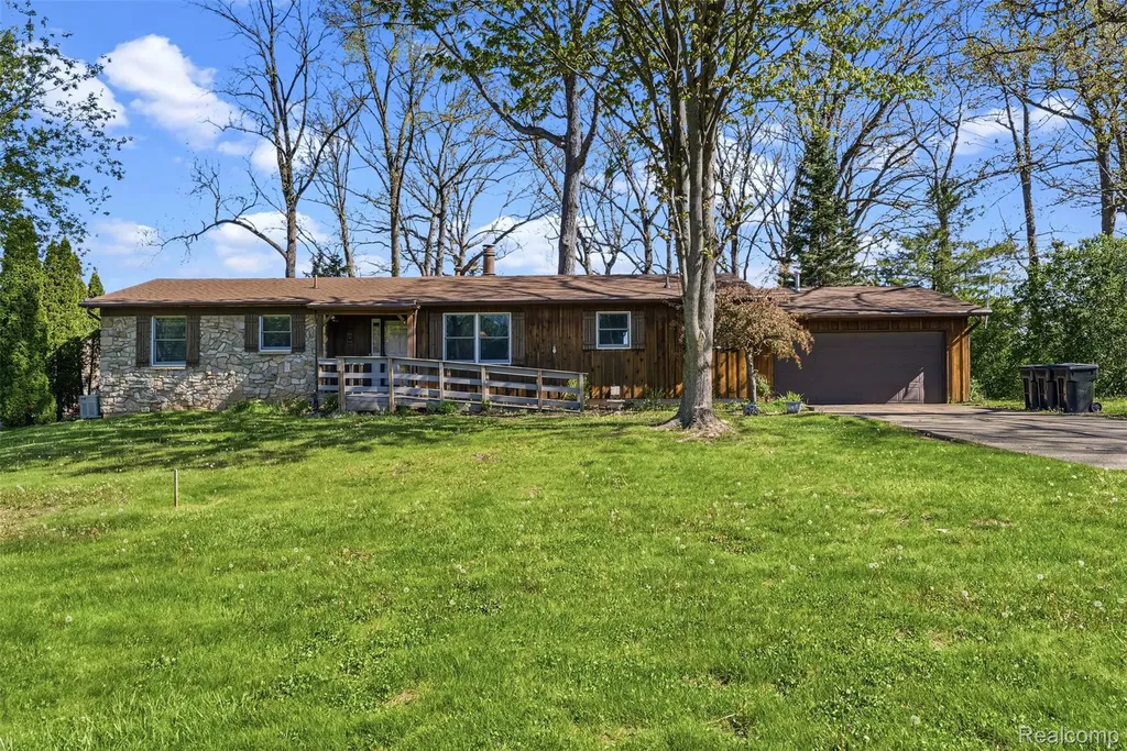 4191 Mccandlish Road Grand Blanc Charter Township MI 48439