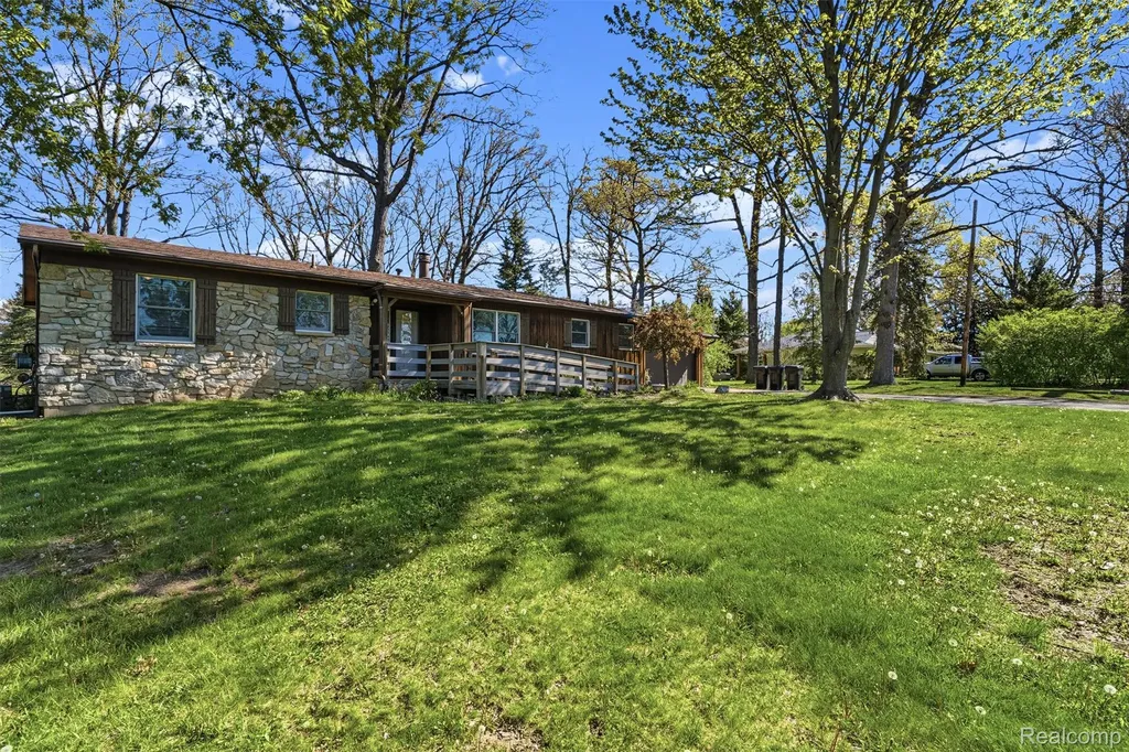 4191 Mccandlish Road Grand Blanc Charter Township MI 48439
