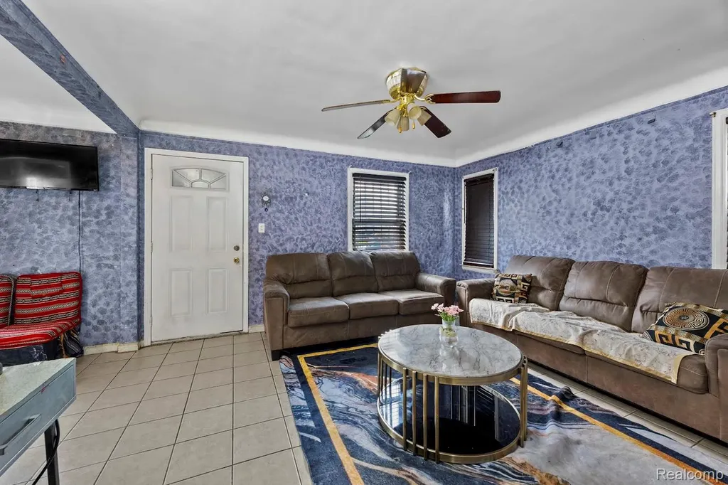 6800 Longacre Street Detroit City MI 48228