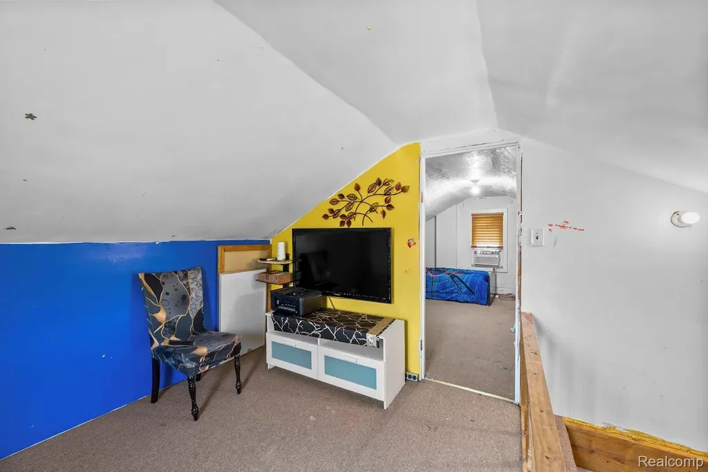 6800 Longacre Street Detroit City MI 48228