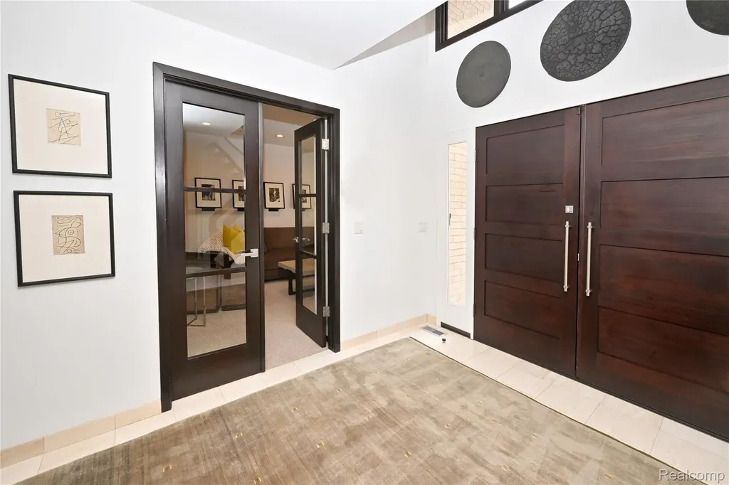 3202 Shadydale Court West Bloomfield Charter Township MI 48323
