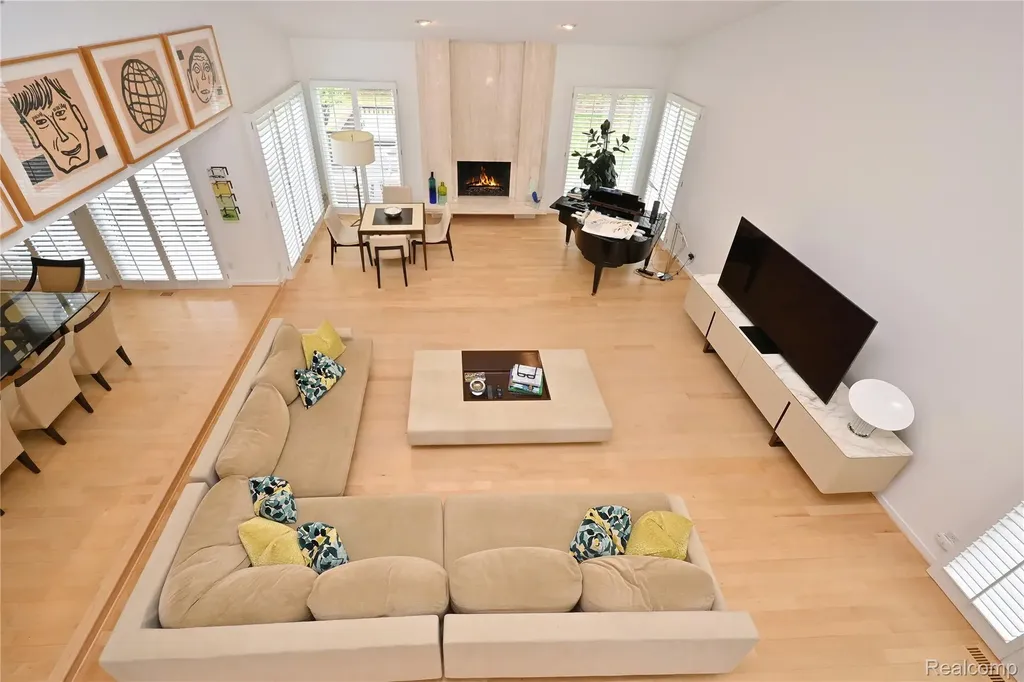 3202 Shadydale Court West Bloomfield Charter Township MI 48323