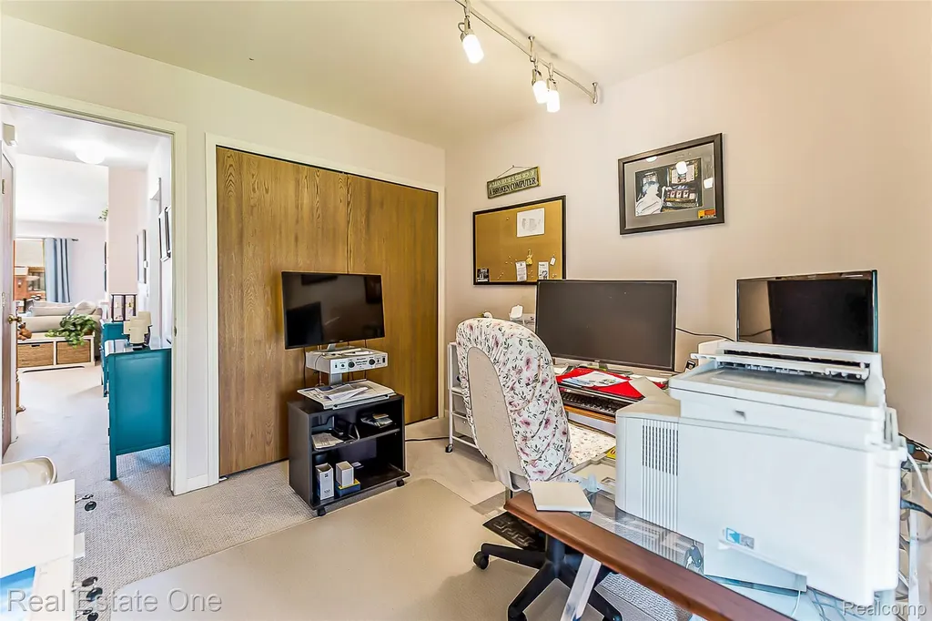 61962 Yorktown Drive South Lyon City MI 48178