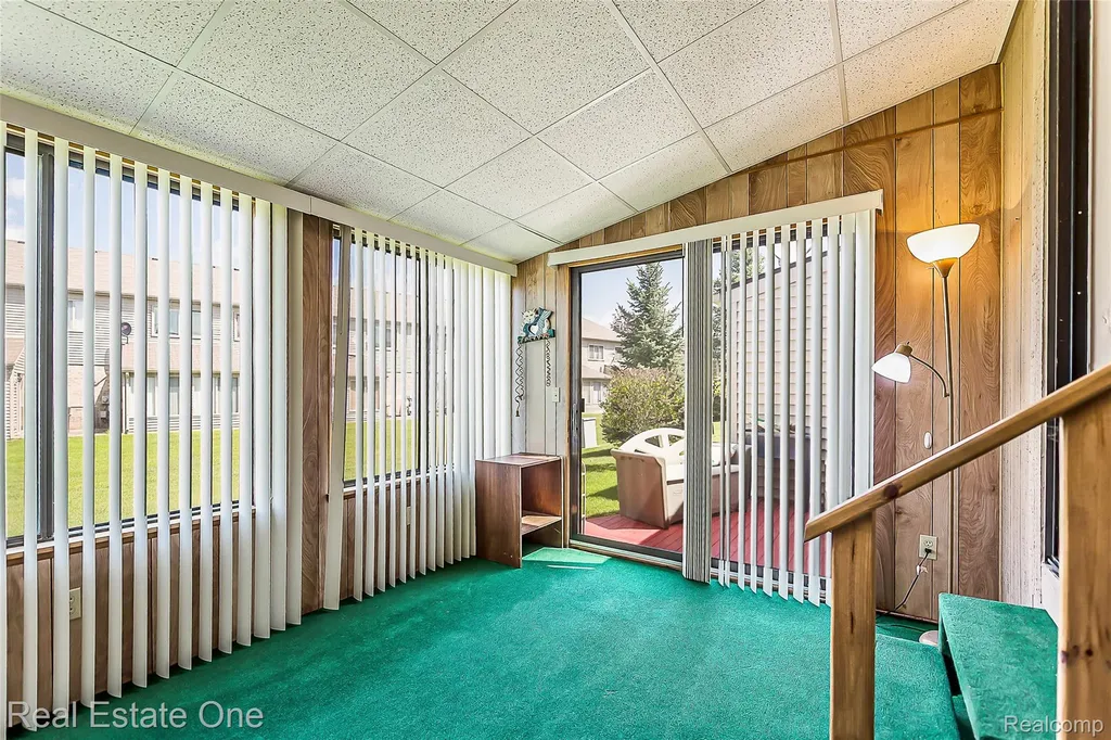 61962 Yorktown Drive South Lyon City MI 48178