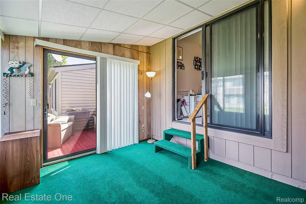 61962 Yorktown Drive South Lyon City MI 48178