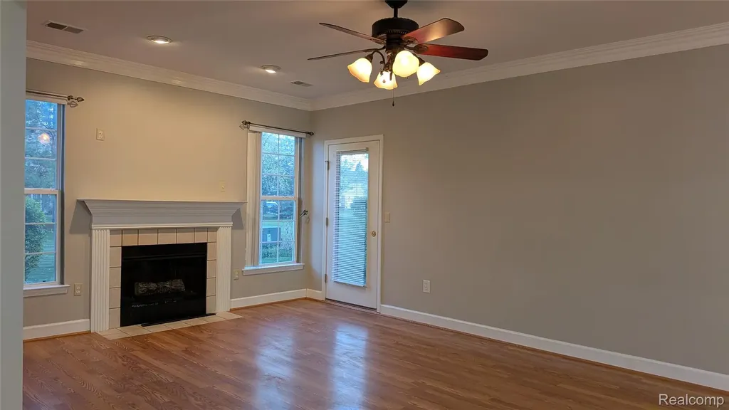 15286 Cornell Drive Clinton Charter Township MI 48038
