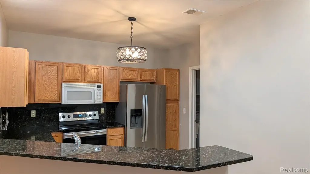 15286 Cornell Drive Clinton Charter Township MI 48038
