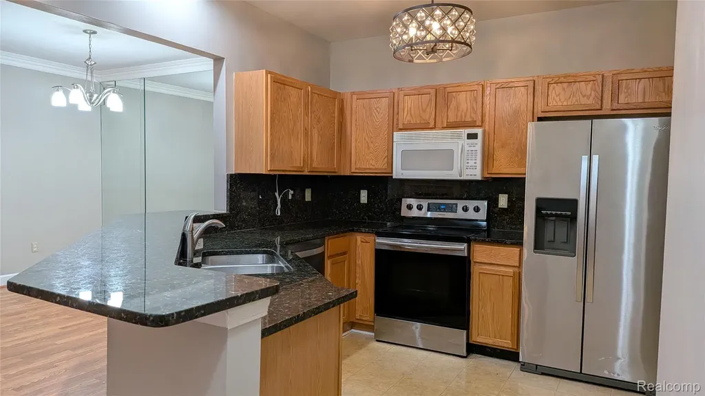 15286 Cornell Drive Clinton Charter Township MI 48038