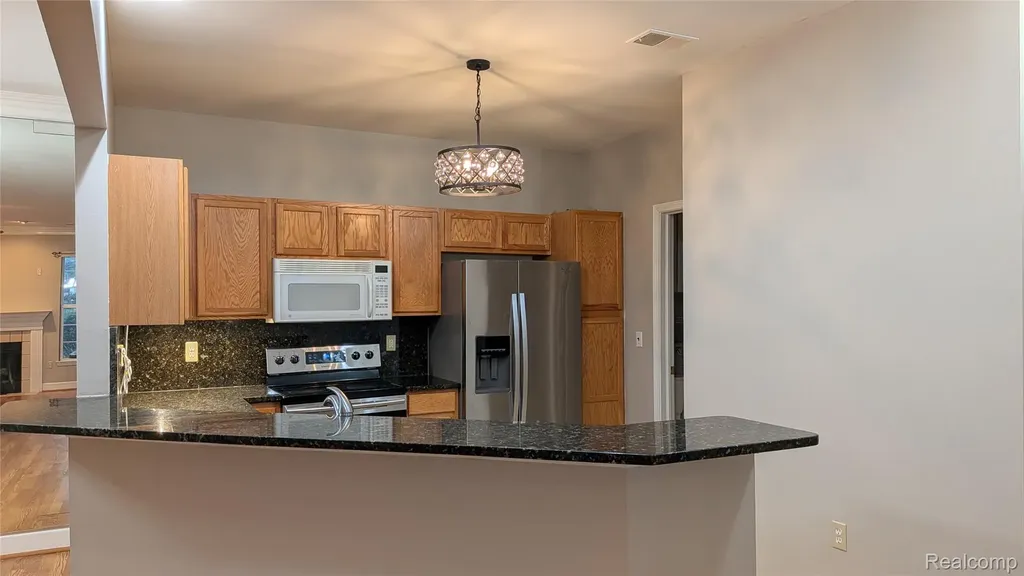 15286 Cornell Drive Clinton Charter Township MI 48038
