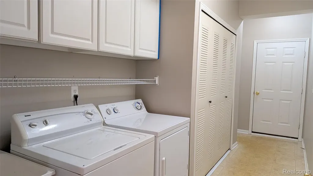 15286 Cornell Drive Clinton Charter Township MI 48038