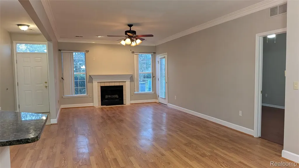 15286 Cornell Drive Clinton Charter Township MI 48038