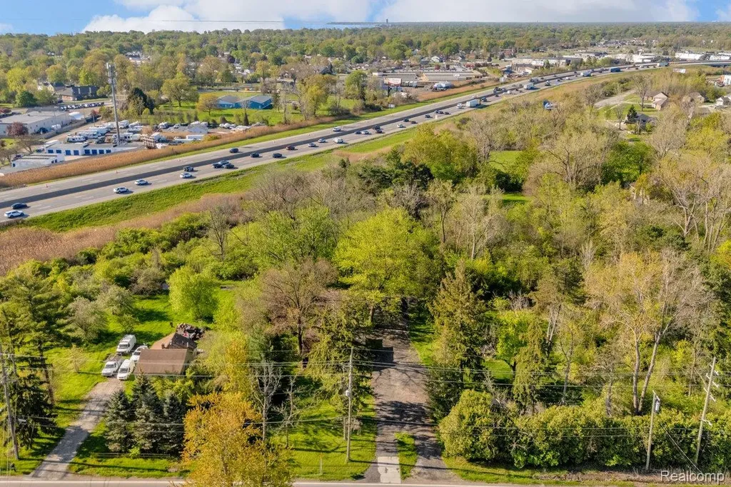 22980 Quinn Road Clinton Charter Township MI 48035