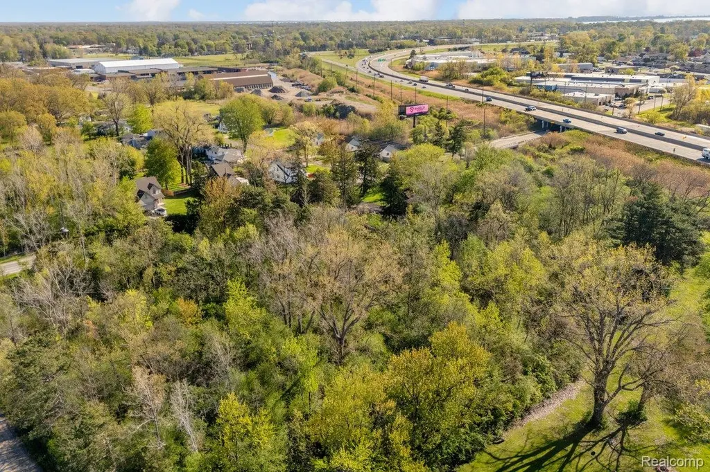 22980 Quinn Road Clinton Charter Township MI 48035