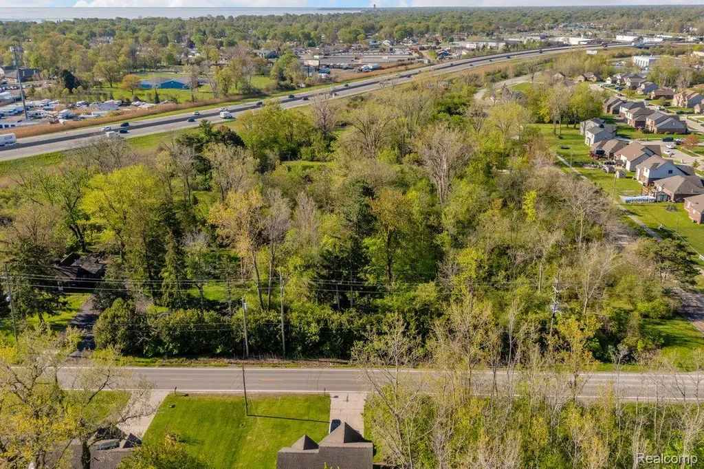 22980 Quinn Road Clinton Charter Township MI 48035