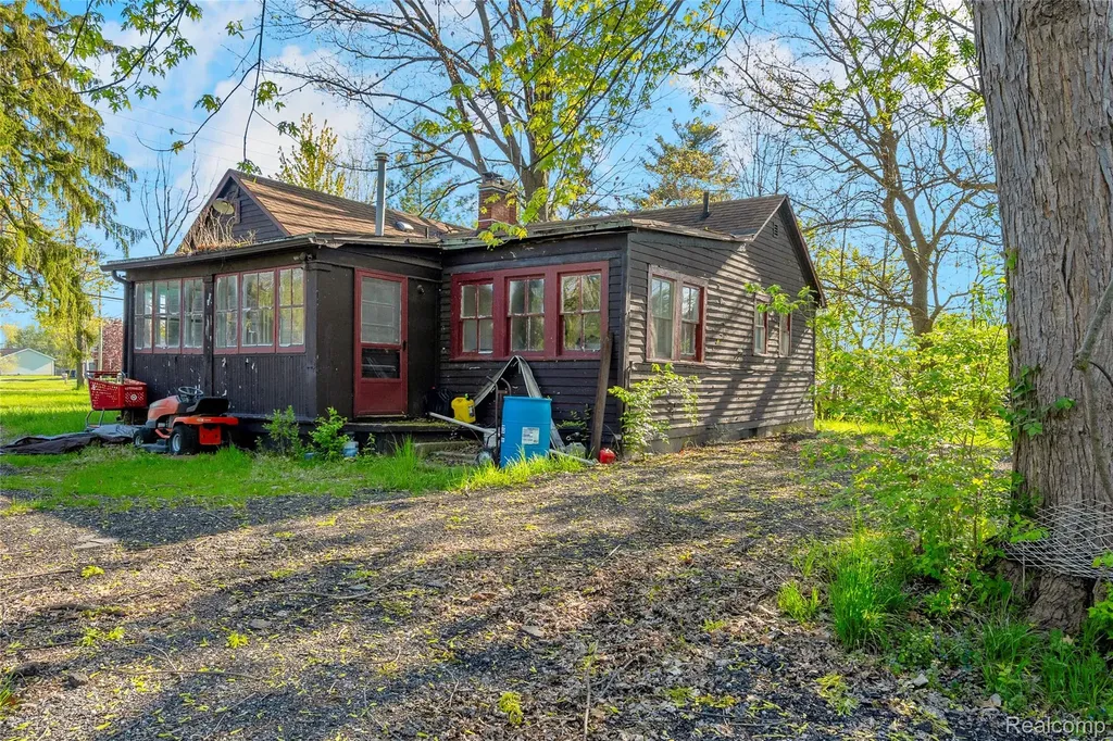 22980 Quinn Road Clinton Charter Township MI 48035