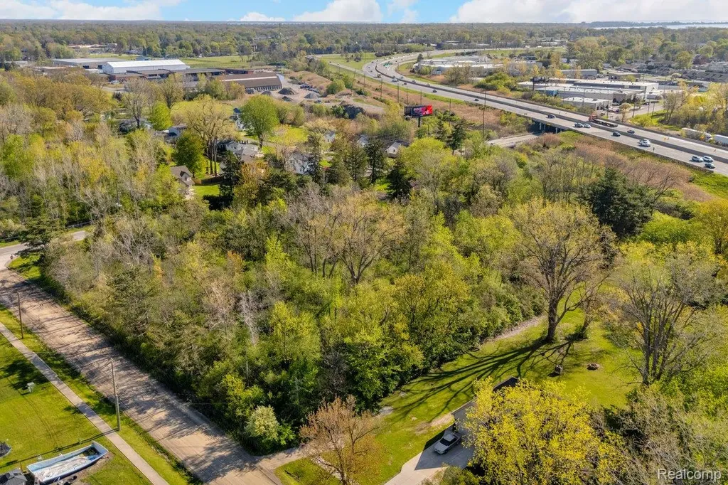22980 Quinn Road Clinton Charter Township MI 48035