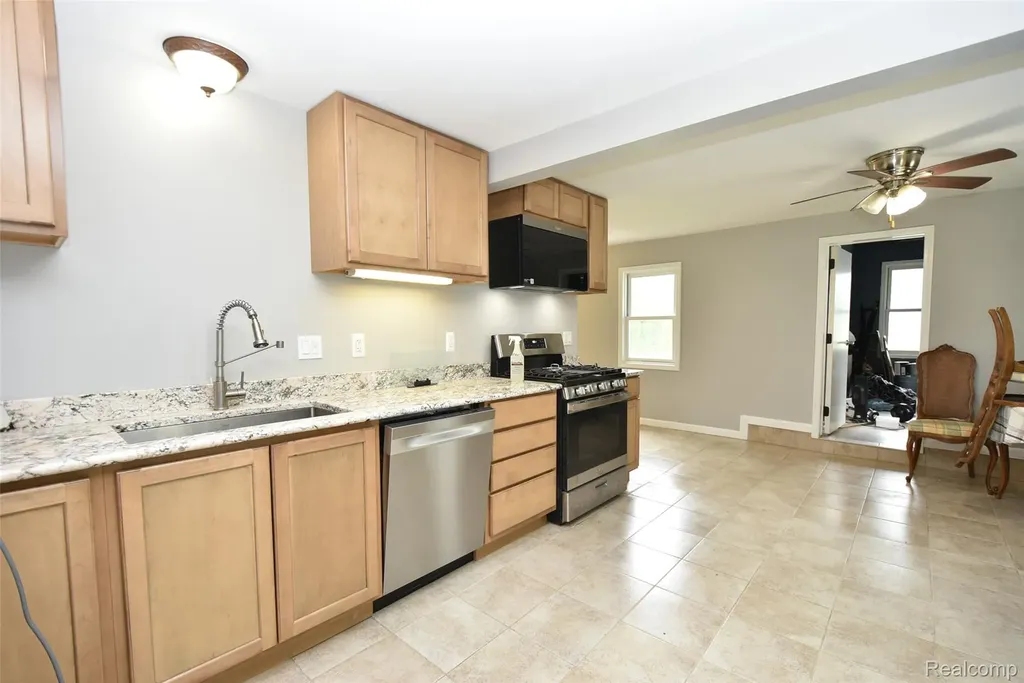 37480 Hayes Road Clinton Charter Township MI 48038