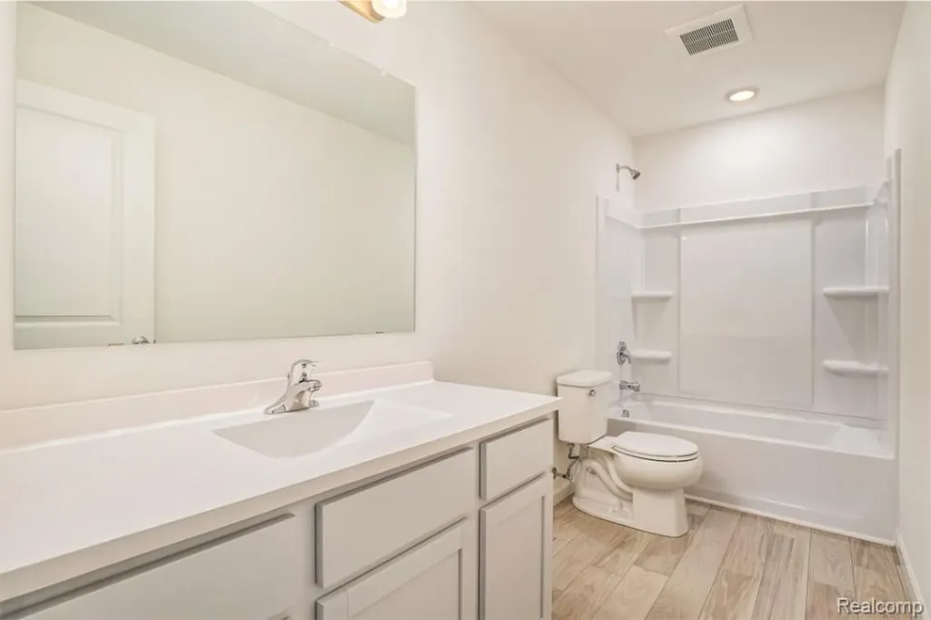 223 Ontario Court Brooklyn Village MI 49230