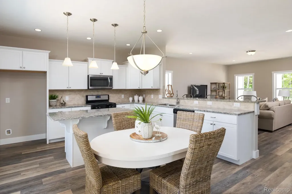 223 Ontario Court Brooklyn Village MI 49230