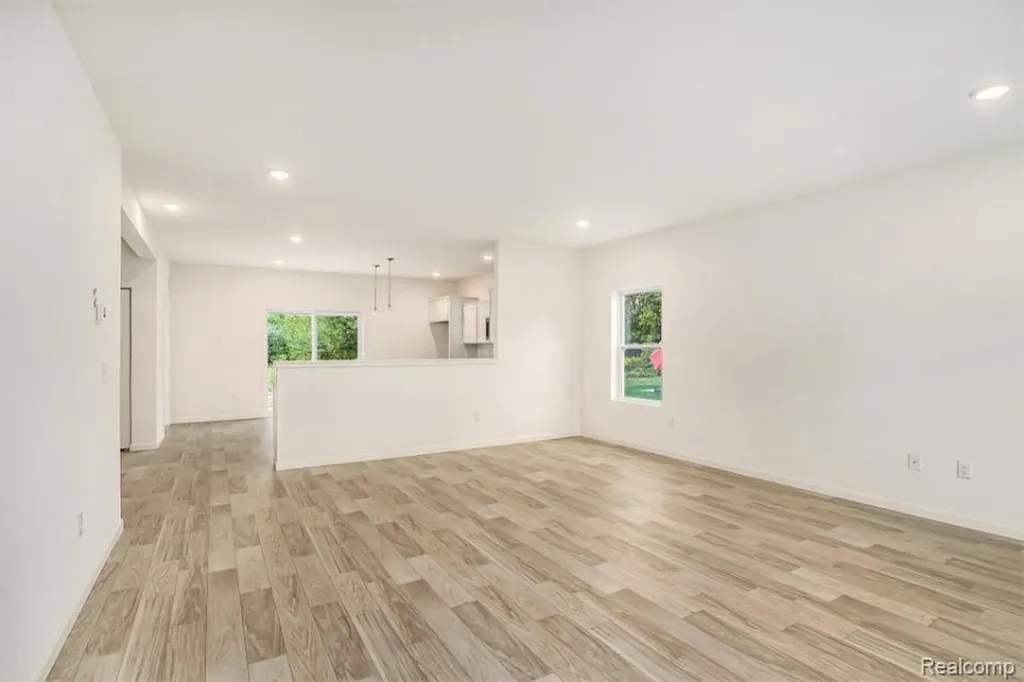 223 Ontario Court Brooklyn Village MI 49230