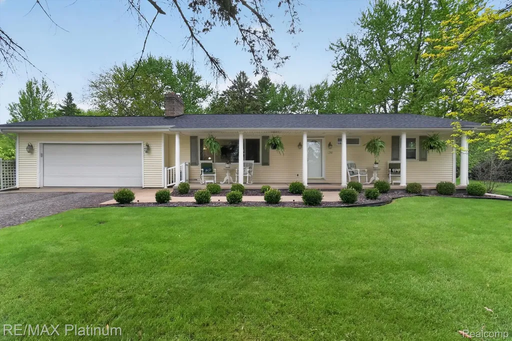 139 Edgemont Drive Howell Township MI 48855