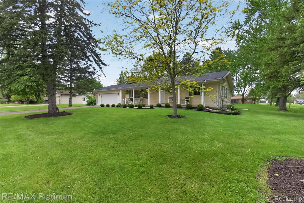 139 Edgemont Drive Howell Township MI 48855