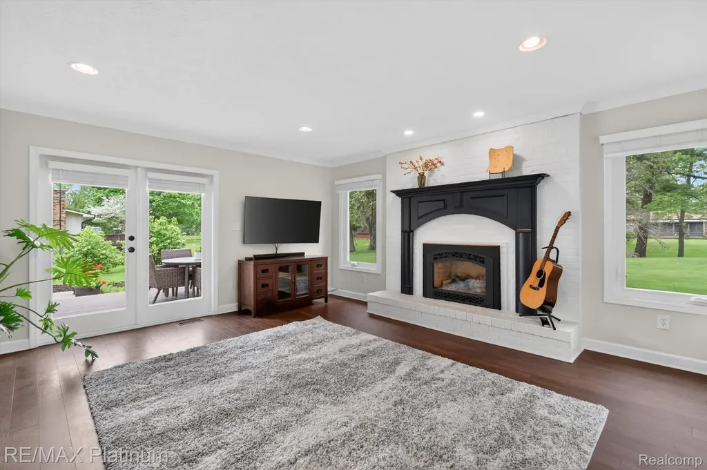139 Edgemont Drive Howell Township MI 48855