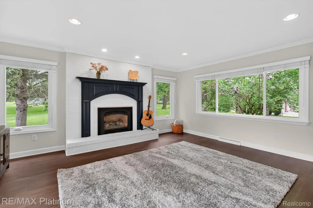 139 Edgemont Drive Howell Township MI 48855