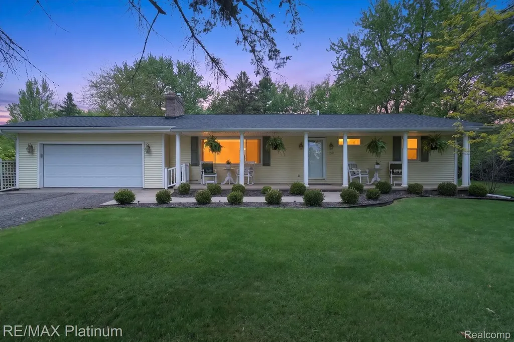 139 Edgemont Drive Howell Township MI 48855