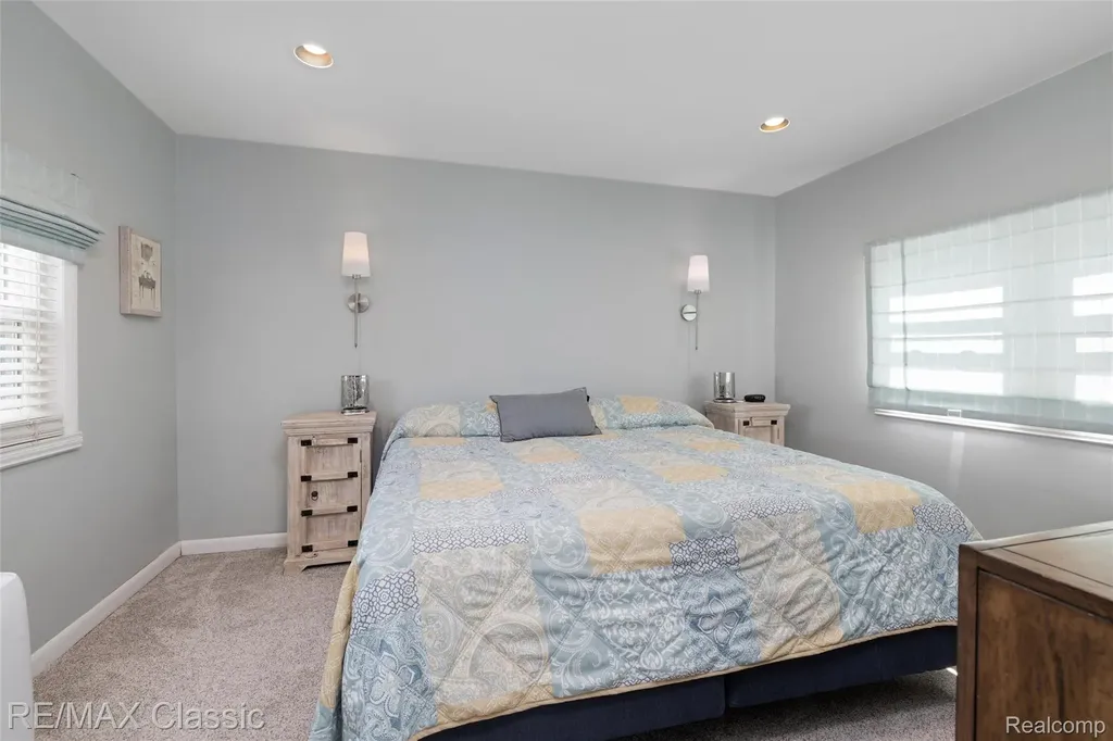 1487 Emmons Avenue Birmingham City MI 48009