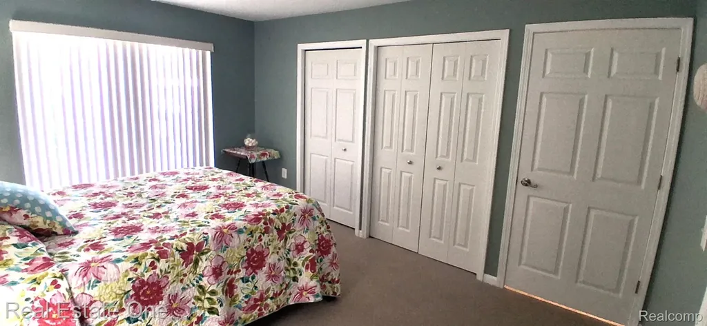 37520 Jefferson Avenue #101 Harrison Charter Township MI 48045