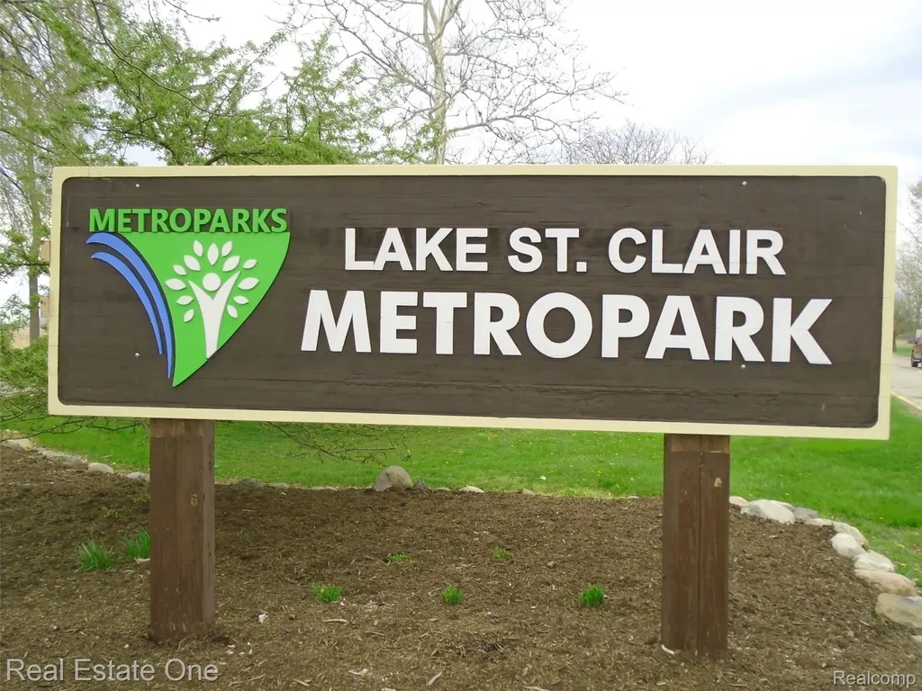 37520 Jefferson Avenue #101 Harrison Charter Township MI 48045