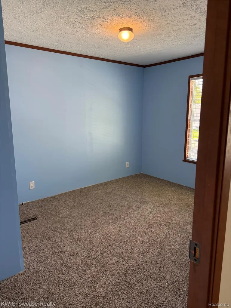 1414 Nardeer Street Novi City MI 48374