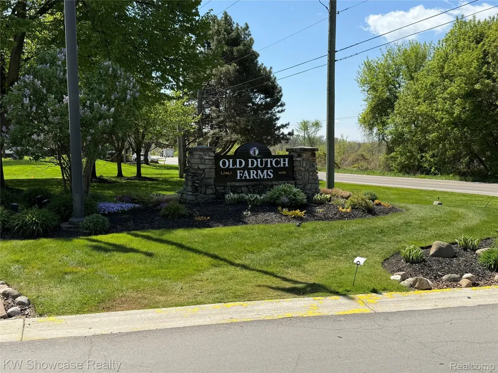 1414 Nardeer Street Novi City MI 48374