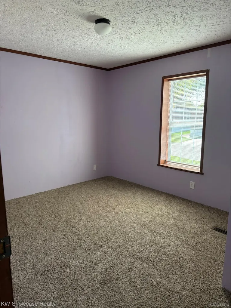 1414 Nardeer Street Novi City MI 48374
