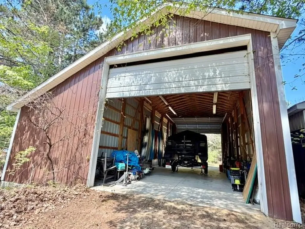 6087 Cyclone Road Marathon Township MI 48464