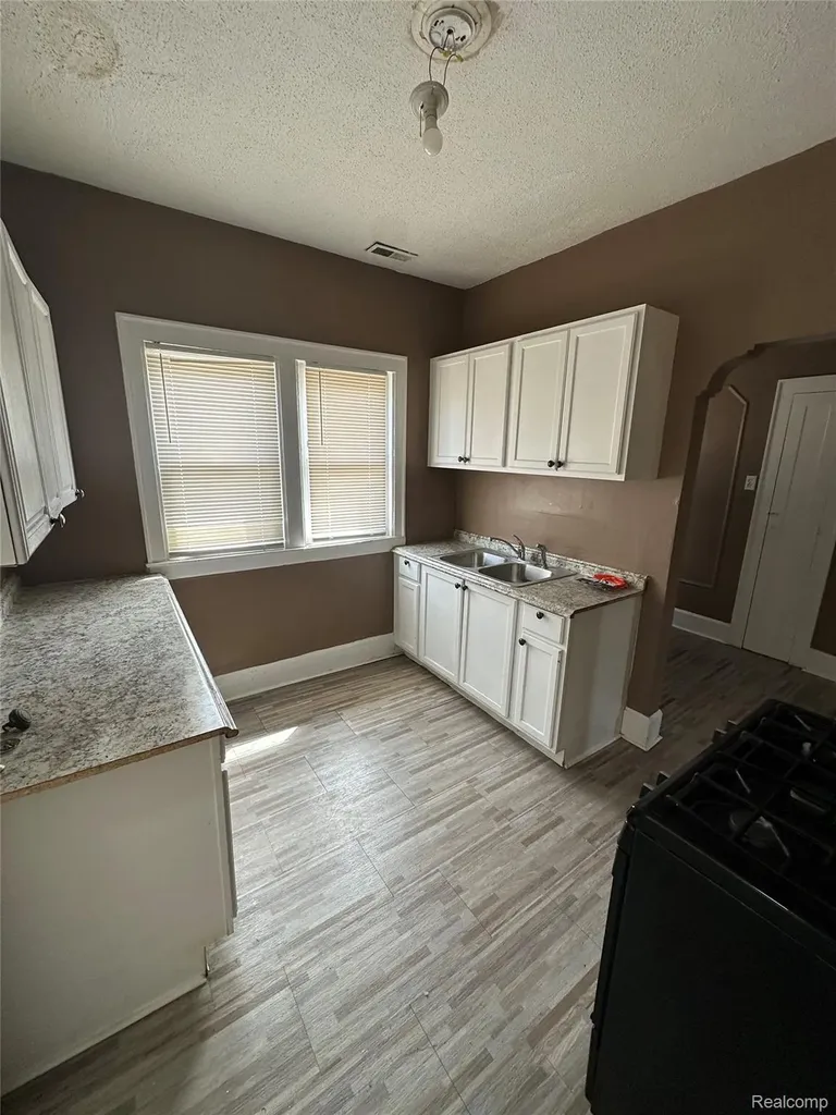 3320 Richton Street Detroit City MI 48206