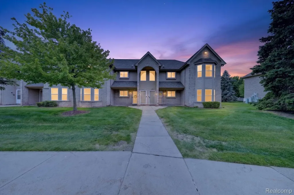 44393 Sunnyside Drive Sterling Heights City MI 48313