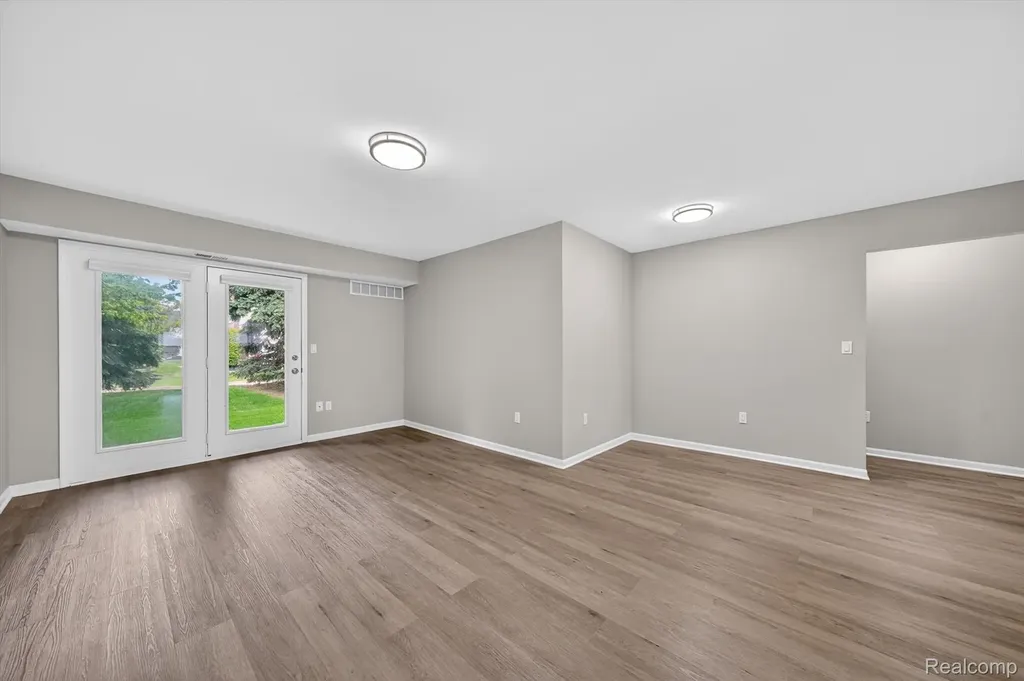 44393 Sunnyside Drive Sterling Heights City MI 48313