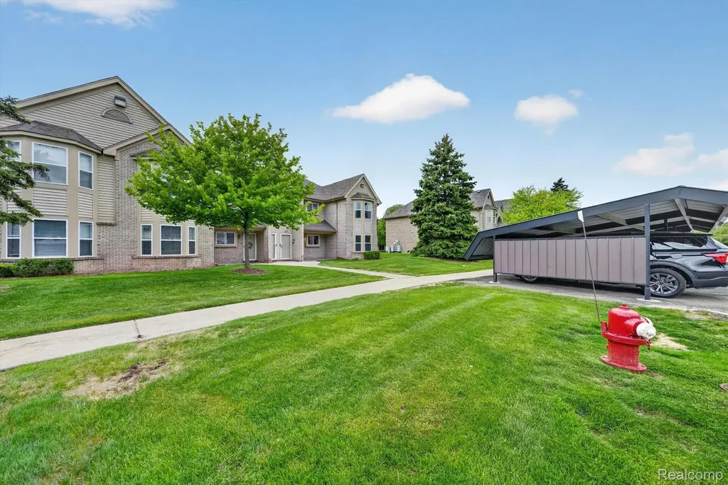 44393 Sunnyside Drive Sterling Heights City MI 48313