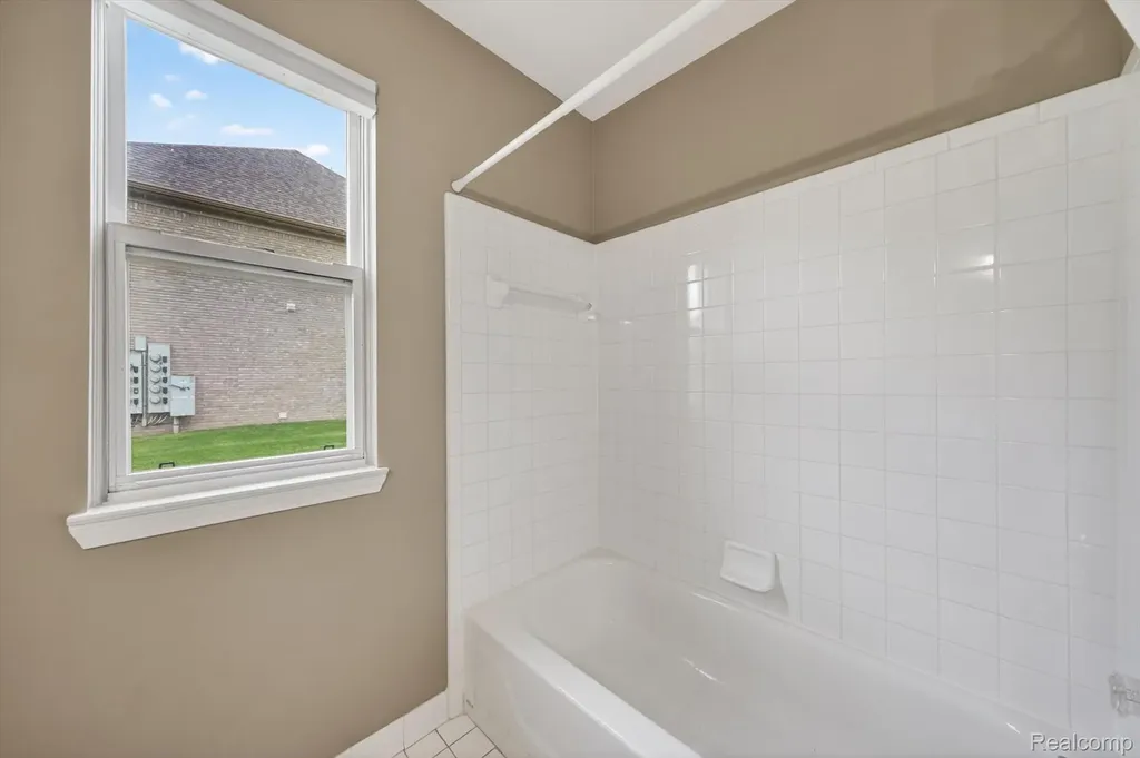 44393 Sunnyside Drive Sterling Heights City MI 48313