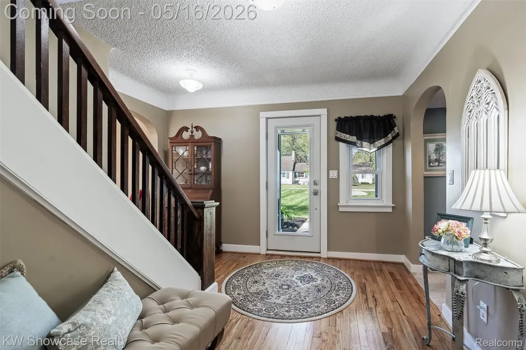 4693 Forest Avenue Waterford Charter Township MI 48328