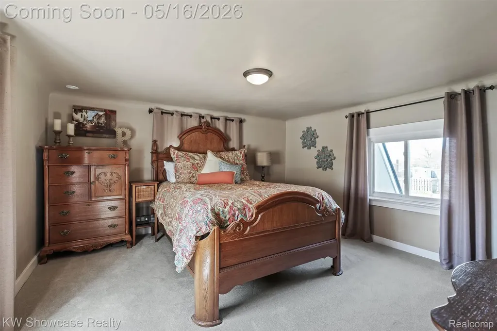 4693 Forest Avenue Waterford Charter Township MI 48328