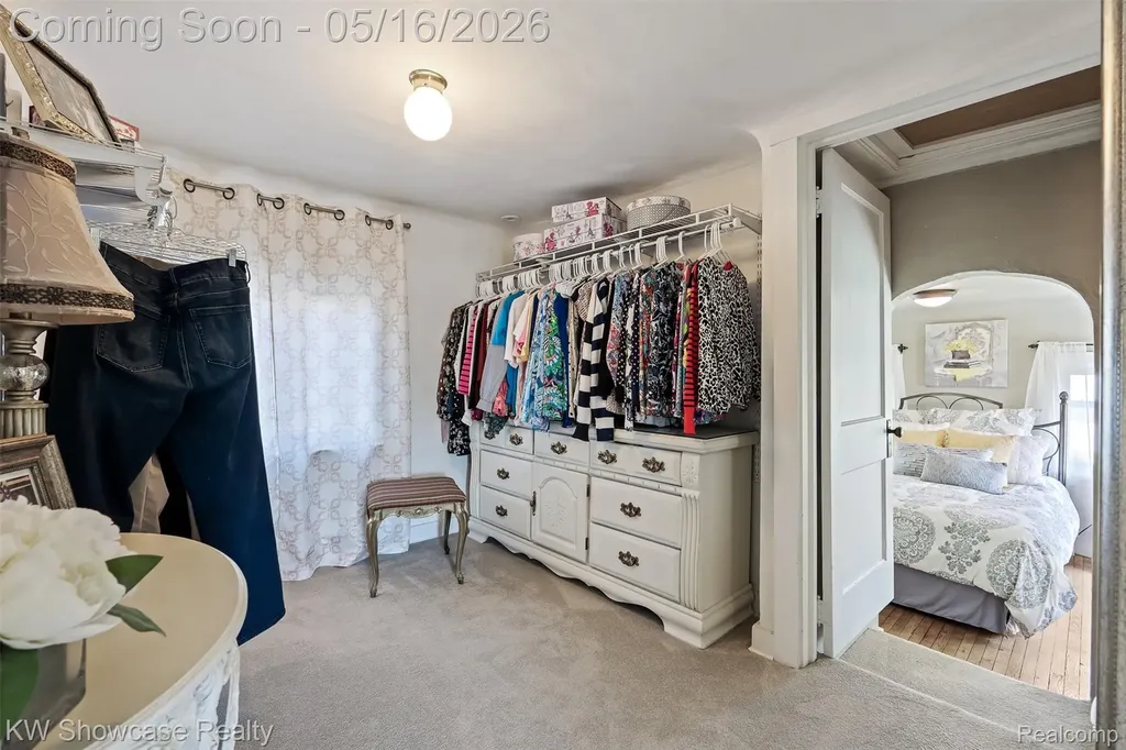 4693 Forest Avenue Waterford Charter Township MI 48328