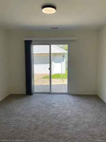 8468 Beatrice Westland City MI 48185