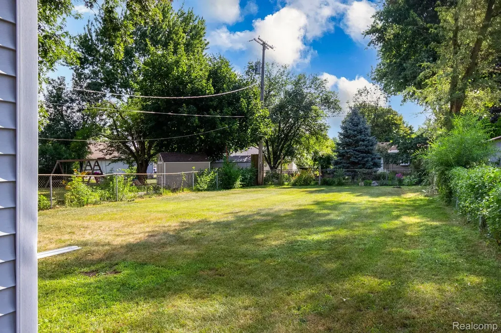 2559 Harrison Avenue Rochester Hills City MI 48307