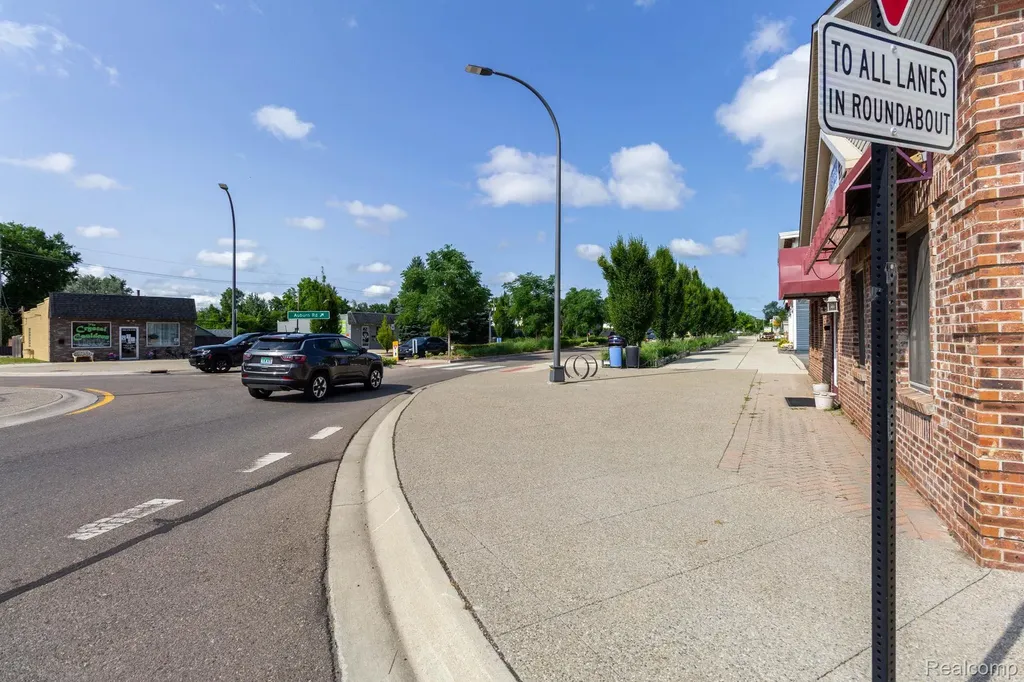 2559 Harrison Avenue Rochester Hills City MI 48307
