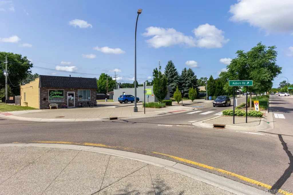 2559 Harrison Avenue Rochester Hills City MI 48307