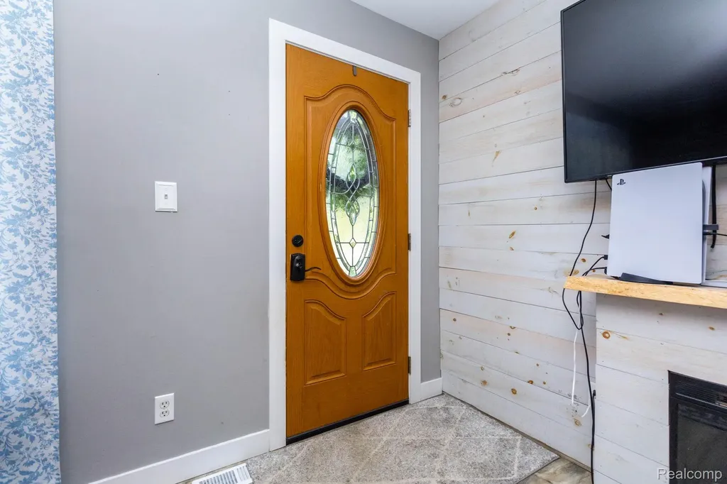2559 Harrison Avenue Rochester Hills City MI 48307